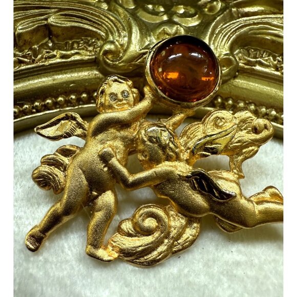 Signed LS Gold Tone  Amber Angels Playing Brooch Pin Creepy Eyes - Picture 1 of 6